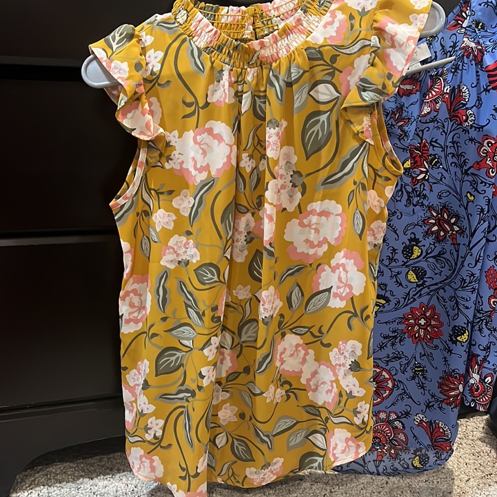 Loft sleeveless bundle - Picture 2 of 4